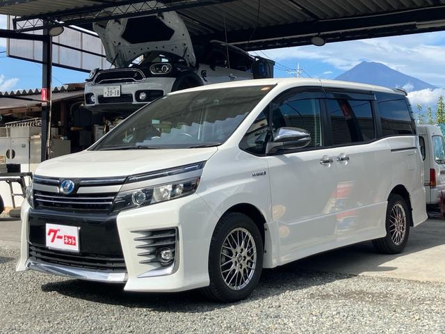 Toyota VOXY 2016 — фото автомобиля 1