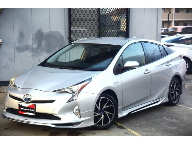 Toyota PRIUS 2016 — фото автомобиля
