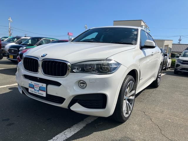 Bmw X6 2017 — фото автомобиля 1