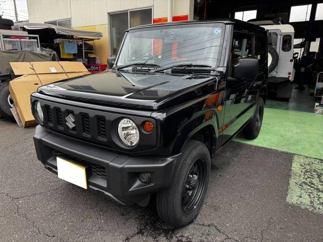 Suzuki JIMNY 2023 — фото автомобиля 1