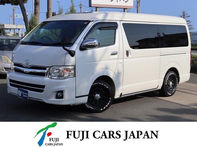 Toyota HIACE WAGON 2011 — фото автомобиля