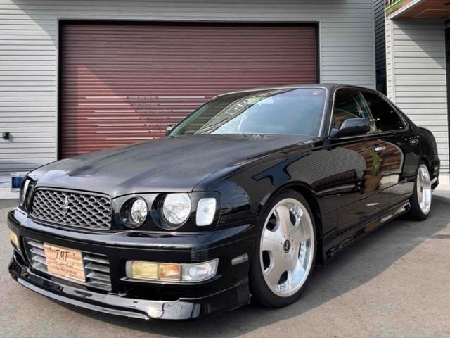 Nissan CEDRIC 1999 — фото автомобиля 1
