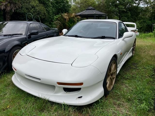 Mazda EFINI RX-7 1995 — фото автомобиля 1