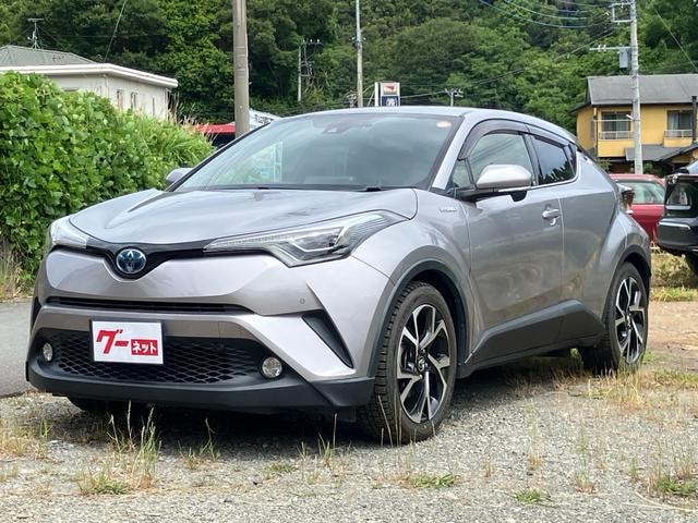 Toyota C-HR 2017 — фото автомобиля