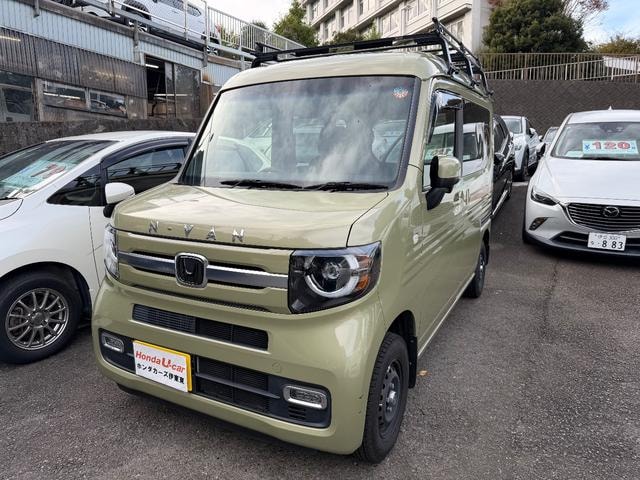 Honda N-VAN PLUS STYLE 2019 — фото автомобиля 1
