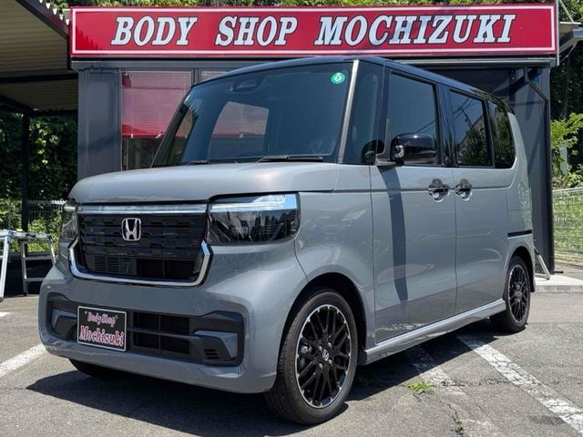 Honda N-BOX CUSTOM 2023 — фото автомобиля 1