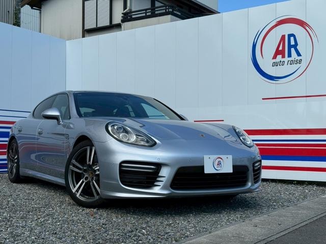 Porsche PANAMERA 2015 — фото автомобиля 1
