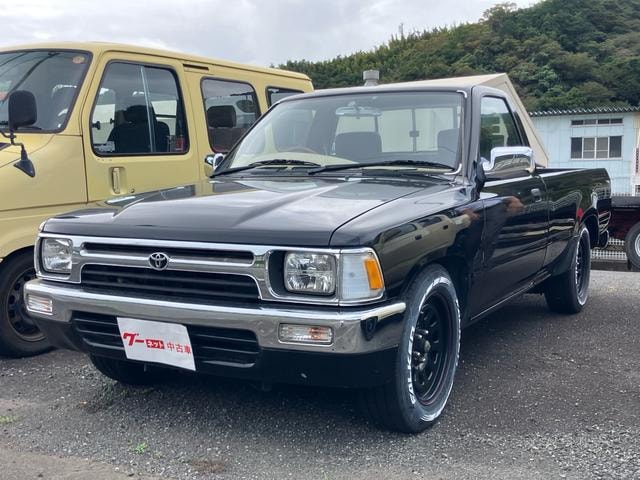 Toyota HILUX 1997 — фото автомобиля