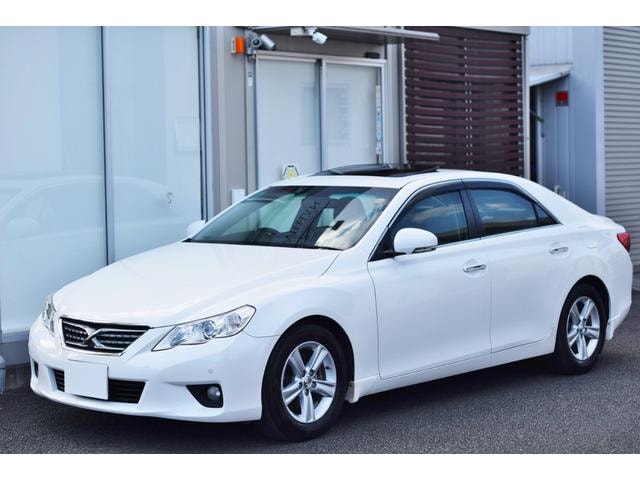 Toyota MARK X 2010 — фото автомобиля 1