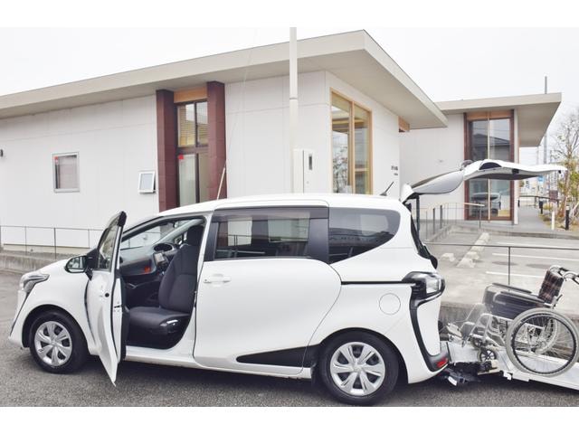 Toyota SIENTA 2019 — фото автомобиля 1