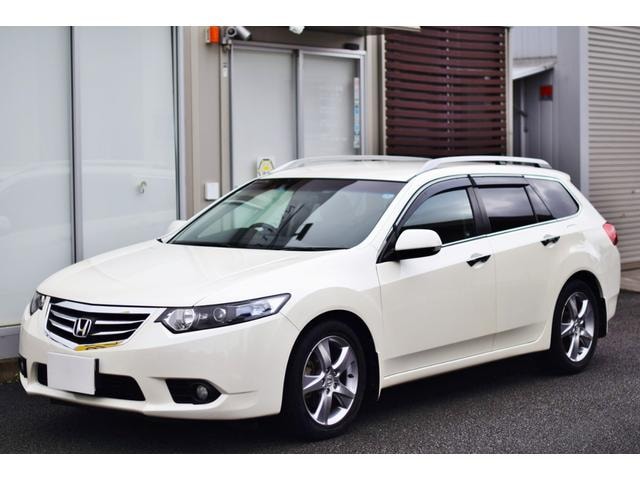 Honda ACCORD TOURER 2011 — фото автомобиля