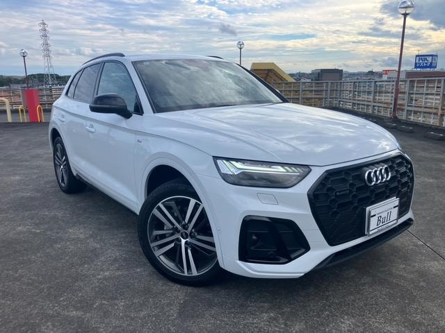 Audi Q5 2024 — фото автомобиля 1