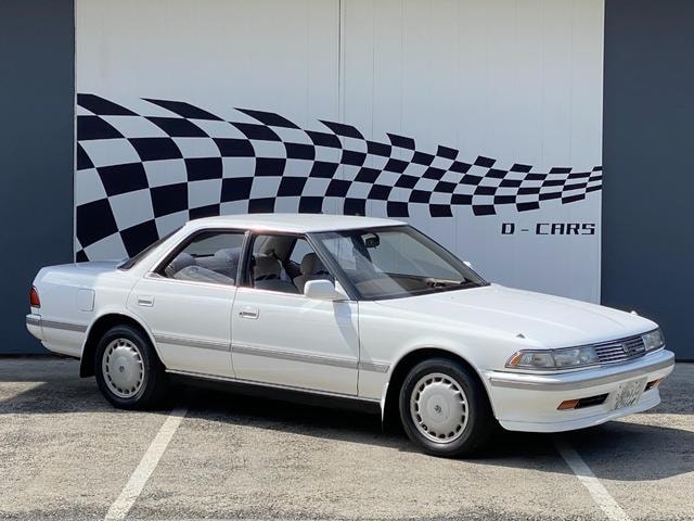 Toyota MARK II 1990 — фото автомобиля