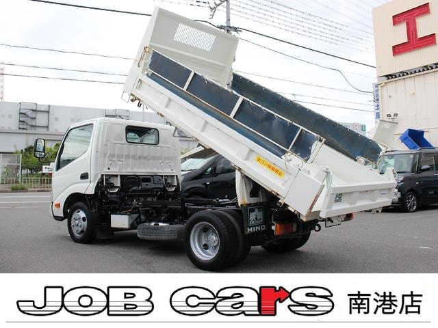 Hino DUTRO 2019 — фото автомобиля 1