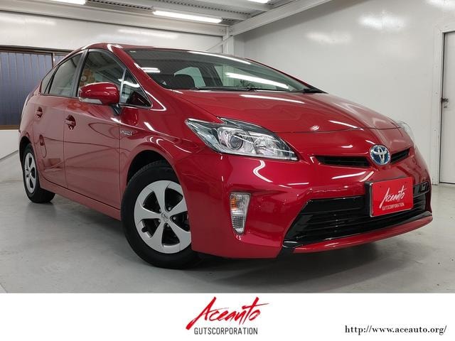 Toyota PRIUS 2012 — фото автомобиля 1