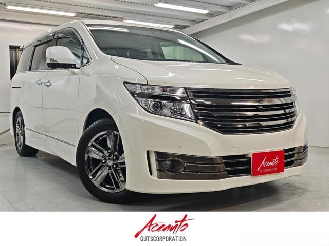 Nissan ELGRAND 2013 — фото автомобиля