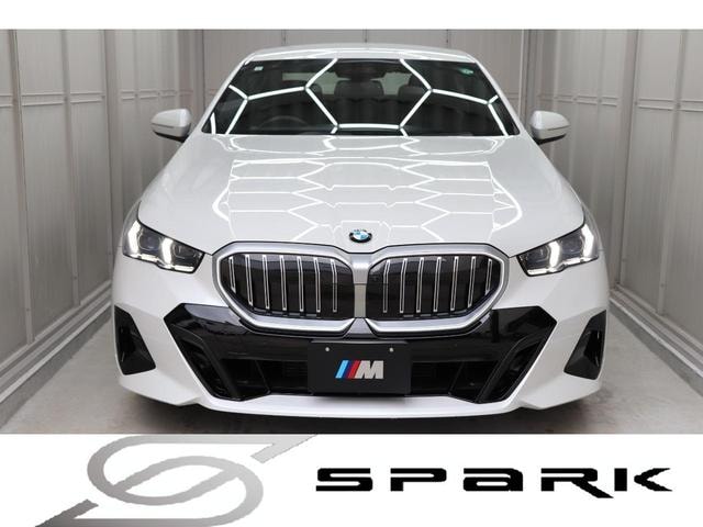 Bmw 5 SERIES 2024 — фото автомобиля