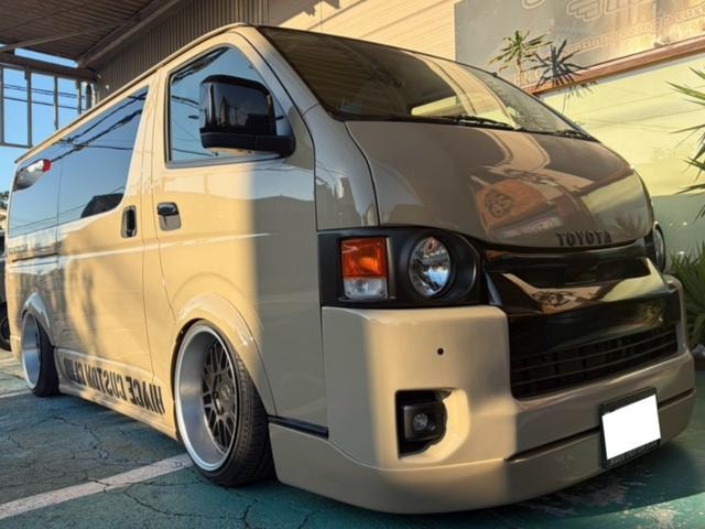 Toyota HIACE VAN 2024 — фото автомобиля