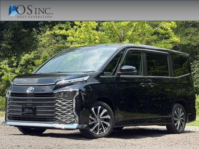 Toyota VOXY 2023 — фото автомобиля 1