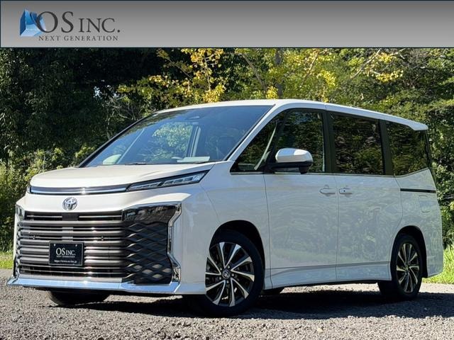 Toyota VOXY 2025 — фото автомобиля 1