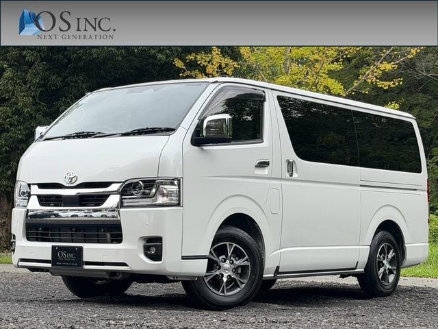 Toyota HIACE VAN 2026 — фото автомобиля