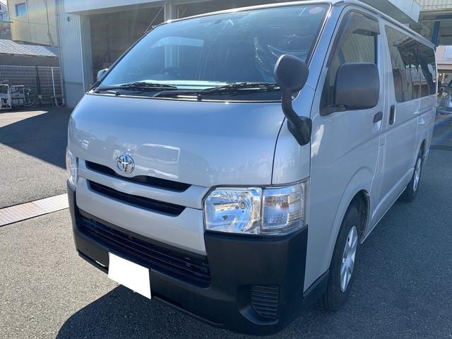 Toyota HIACE VAN 2017 — фото автомобиля 1