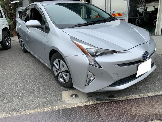 Toyota PRIUS 2016 — фото автомобиля 1