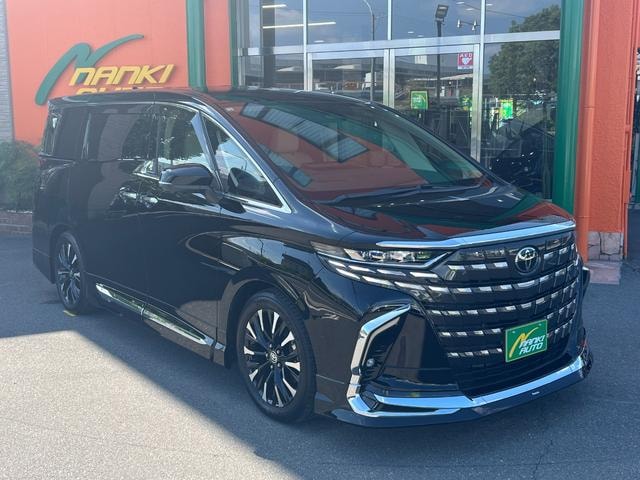 Toyota ALPHARD HYBRID 2026 — фото автомобиля