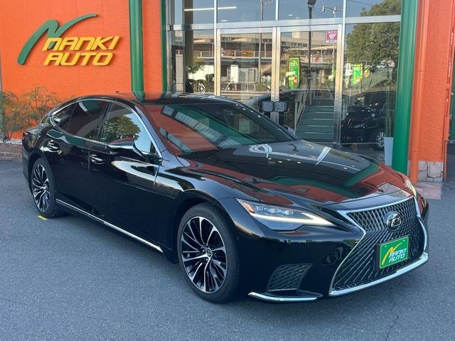 Lexus LS 2023 — фото автомобиля