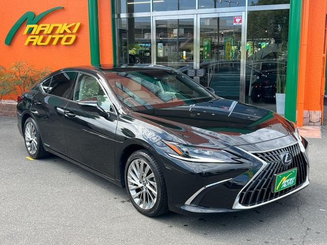 Lexus ES 2021 — фото автомобиля 1