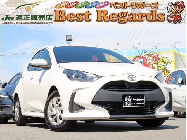Toyota YARIS 2021 — фото автомобиля
