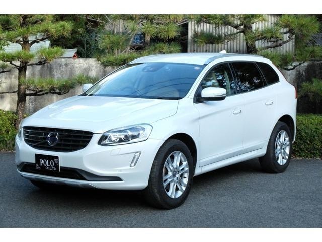 Volvo XC60 2015 — фото автомобиля 1