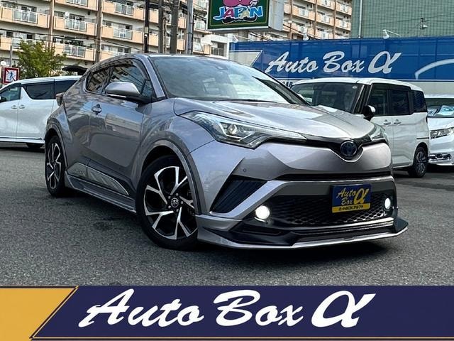 Toyota C-HR 2017 — фото автомобиля