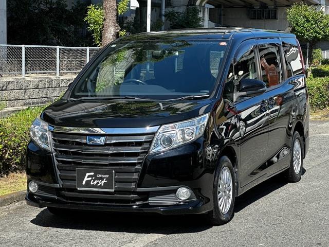 Toyota NOAH 2014 — фото автомобиля 1