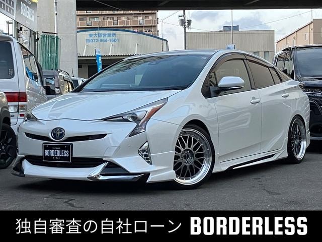 Toyota PRIUS 2016 — фото автомобиля 1