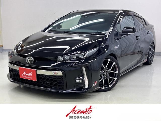 Toyota PRIUS PHV 2018 — фото автомобиля 1
