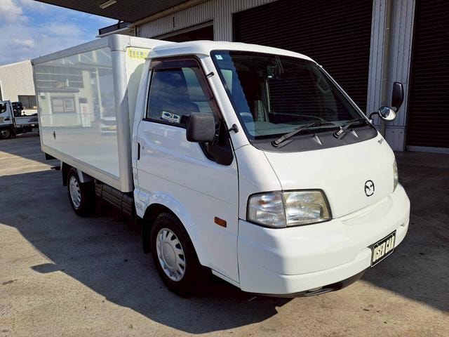Mazda BONGO TRUCK 2016 — фото автомобиля 1