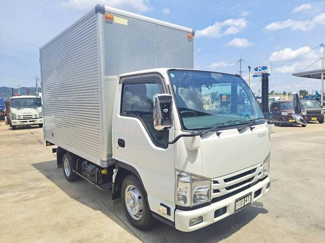 Mazda TITAN TRUCK 2017 — фото автомобиля 1