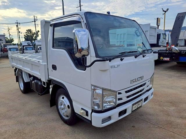 Isuzu ELF TRUCK 2015 — фото автомобиля