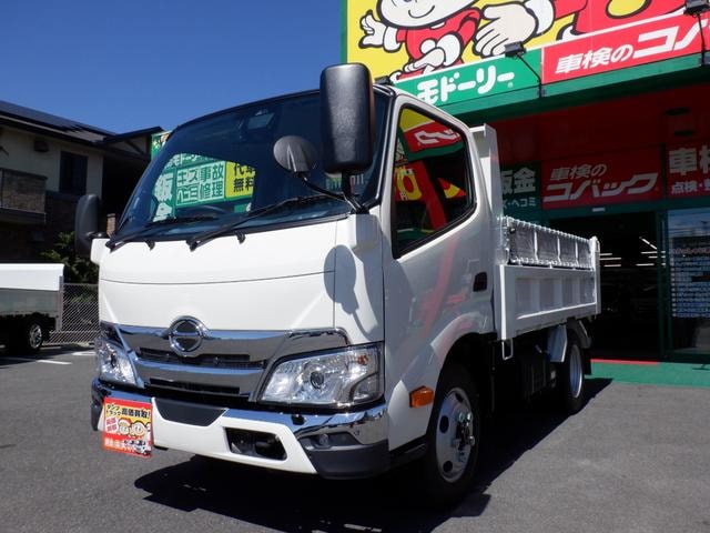 Hino DUTRO 2025 — фото автомобиля