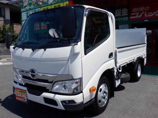 Hino DUTRO 2026 — фото автомобиля