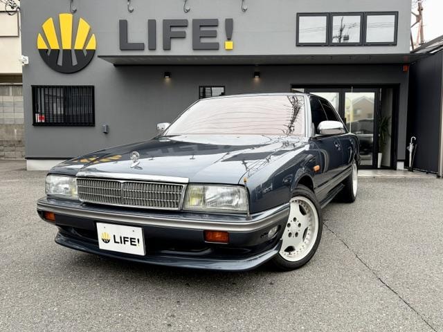 Nissan CEDRIC CIMA 1988 — фото автомобиля 1