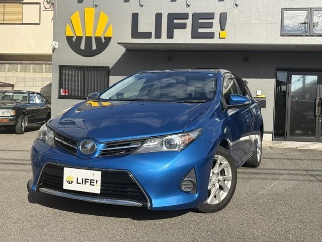 Toyota AURIS 2014 — фото автомобиля
