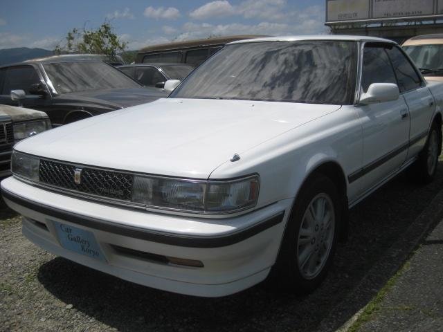 Toyota CHASER 1990 — фото автомобиля 1