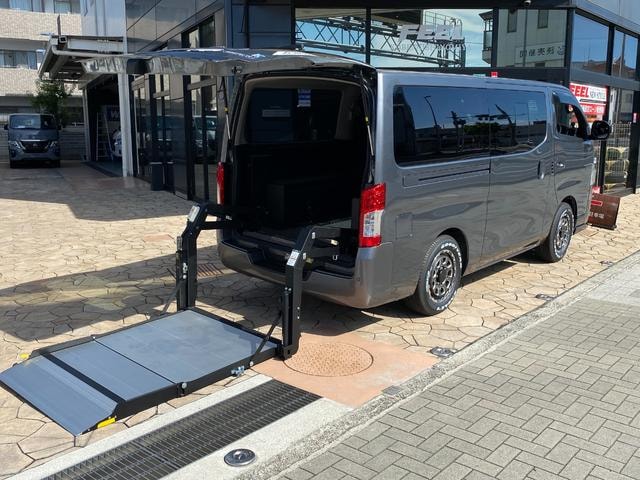 Nissan CARAVAN 2024 — фото автомобиля 1