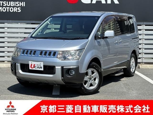 Mitsubishi DELICA D:5 2013 — фото автомобиля