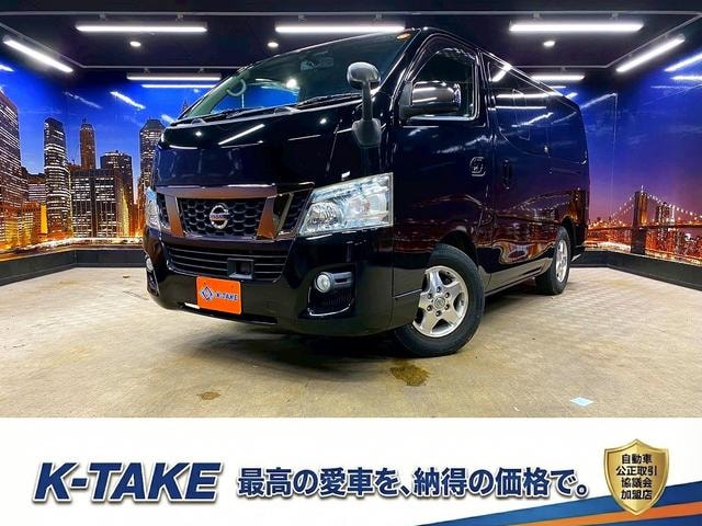 Nissan NV350CARAVAN VAN 2017 — фото автомобиля