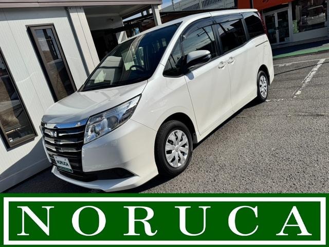 Toyota NOAH 2015 — фото автомобиля