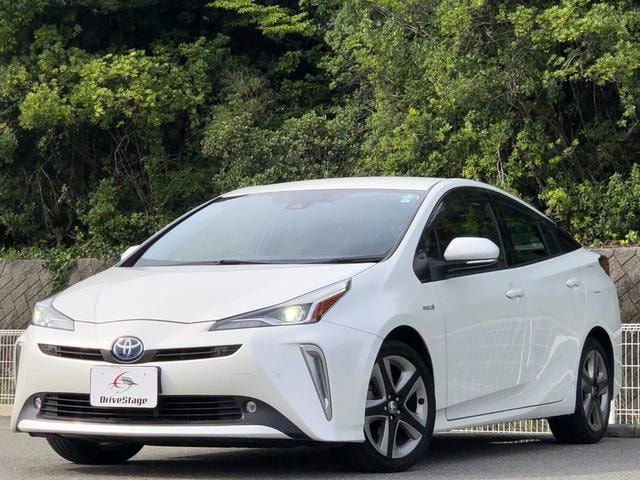 Toyota PRIUS 2019 — фото автомобиля 1
