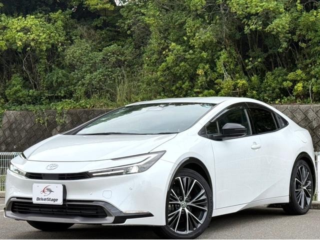Toyota PRIUS 2023 — фото автомобиля 1